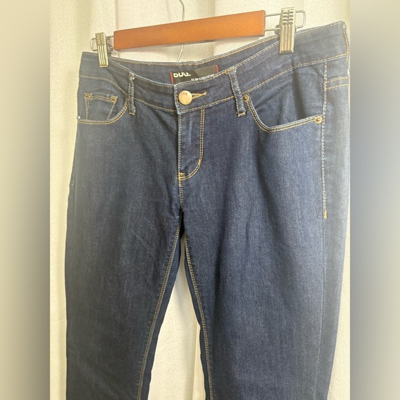 BDG Slim Straight Low Rise Dark Wash Jeans Size 28 EUC 0370 - Picture 2 of 10